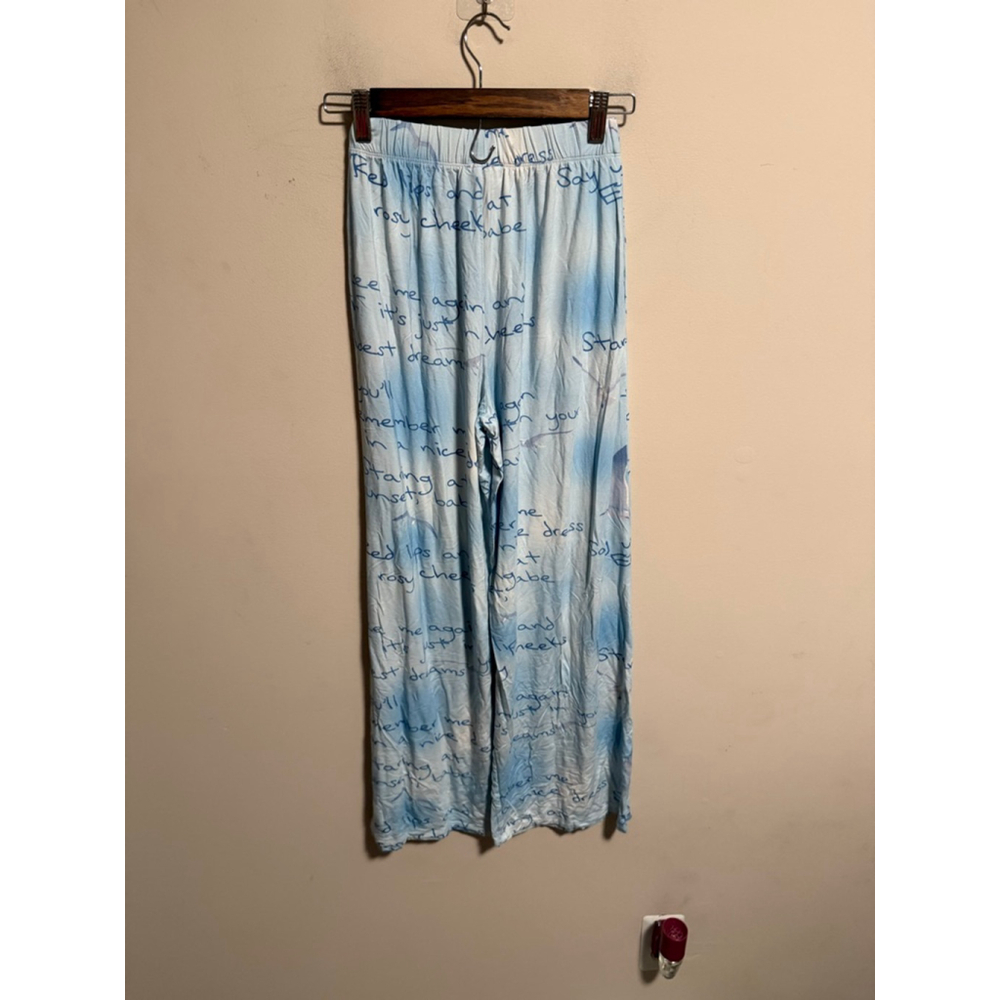 OFFICIAL Taylor Swift 1989 Taylor’s Version Wildest Dreams pajama seT PJ Size XS - Picture 5 of 8
